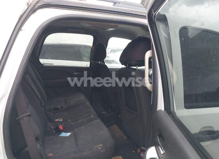 Photo 8 of 2008 Chevrolet Tahoe LS (VIN 1GNFC13C98R160874)