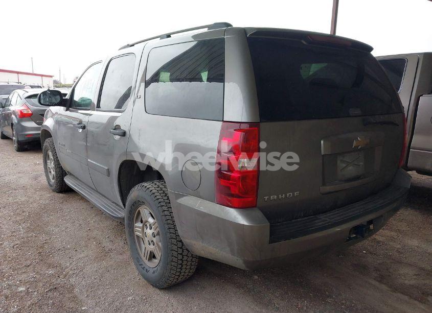 Photo 3 of 2007 Chevrolet Tahoe LS (VIN 1GNFC13CX7R400755)