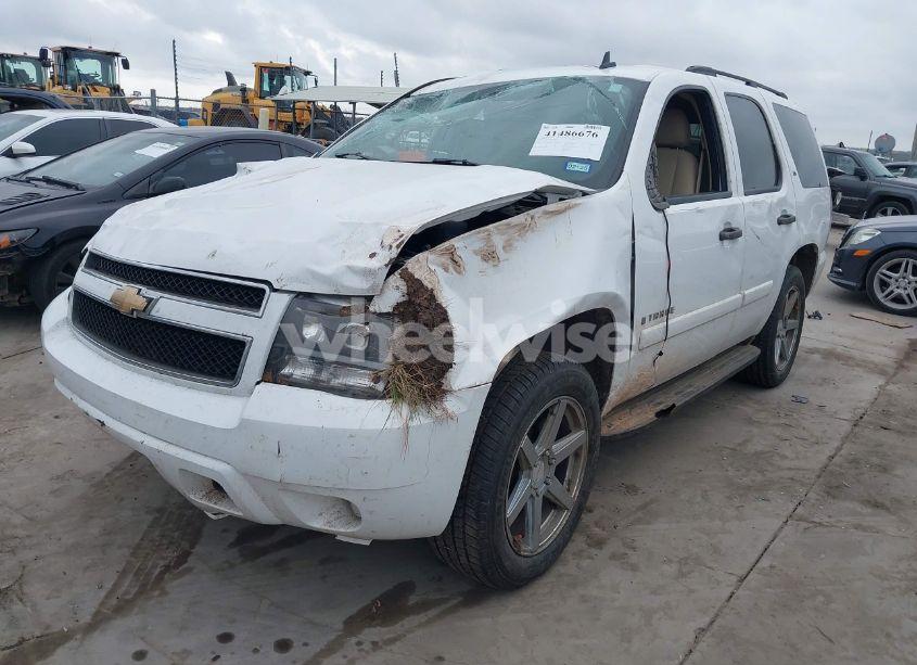 Photo 2 of 2007 Chevrolet Tahoe LS (VIN 1GNFC13CX7R422481)