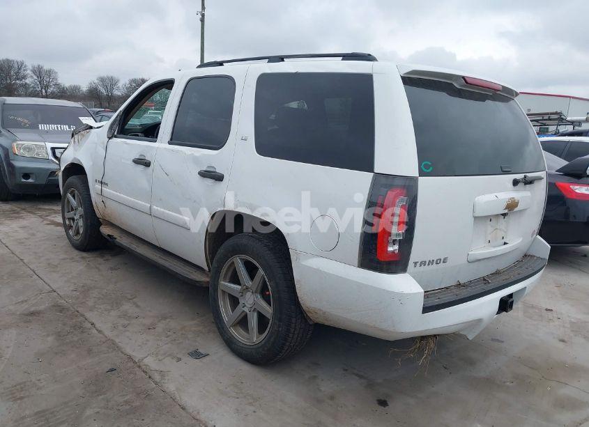 Photo 3 of 2007 Chevrolet Tahoe LS (VIN 1GNFC13CX7R422481)