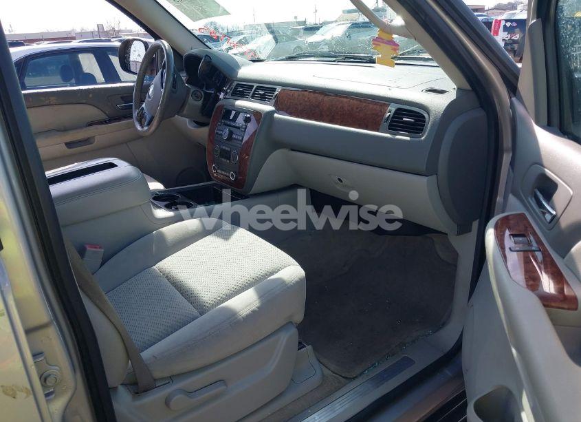 Photo 5 of 2007 Chevrolet Tahoe LT (VIN 1GNFC13J07J338585)