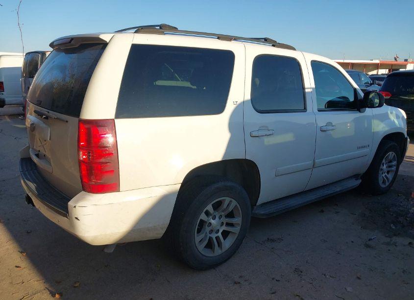 Photo 4 of 2007 Chevrolet Tahoe LT (VIN 1GNFC13J07R152563)