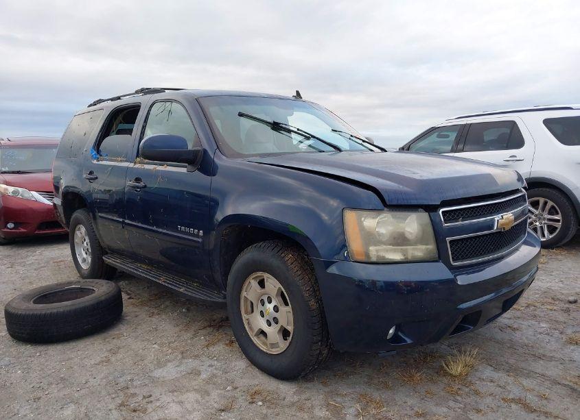 2007 Chevrolet Tahoe LT (VIN 1GNFC13J07R165877) main photo