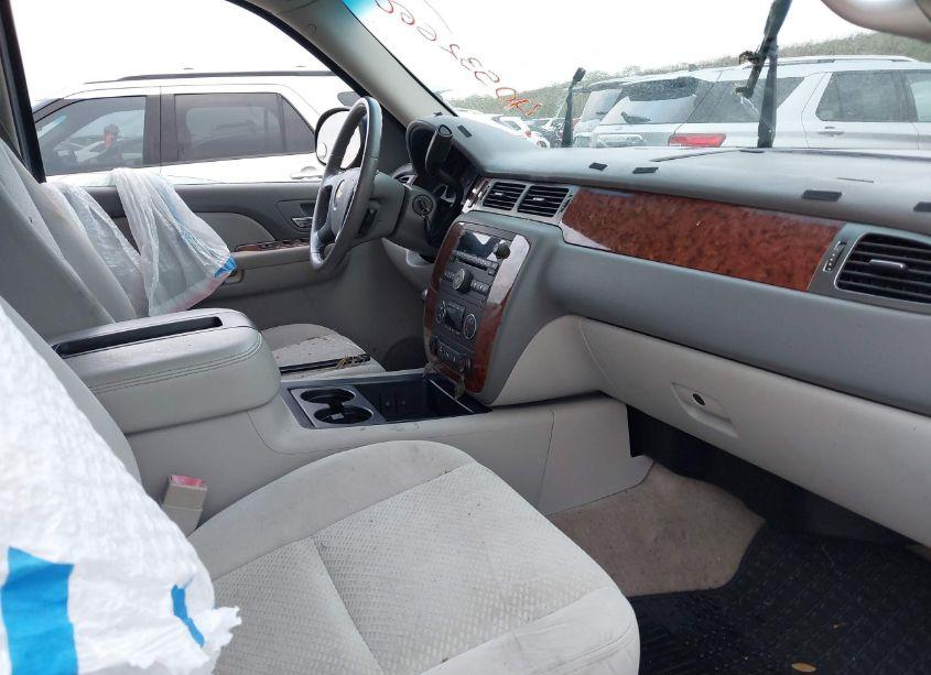 Photo 5 of 2007 Chevrolet Tahoe LT (VIN 1GNFC13J07R165877)