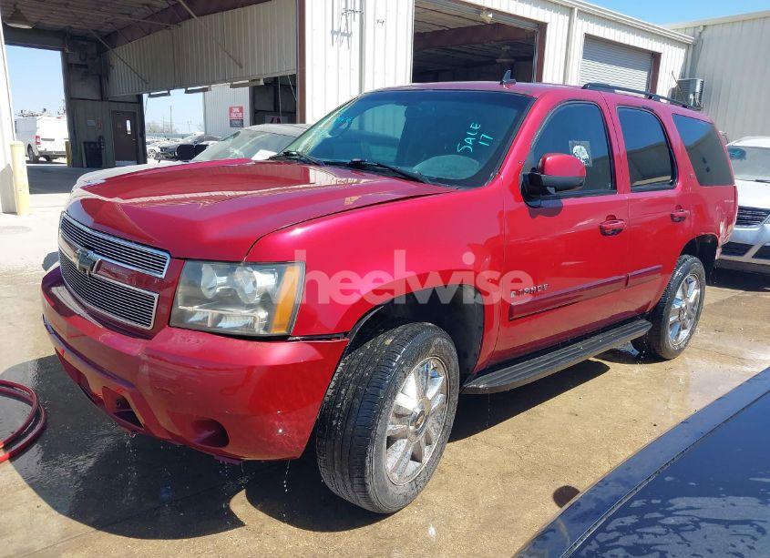 Photo 2 of 2007 Chevrolet Tahoe LT (VIN 1GNFC13J07R183067)
