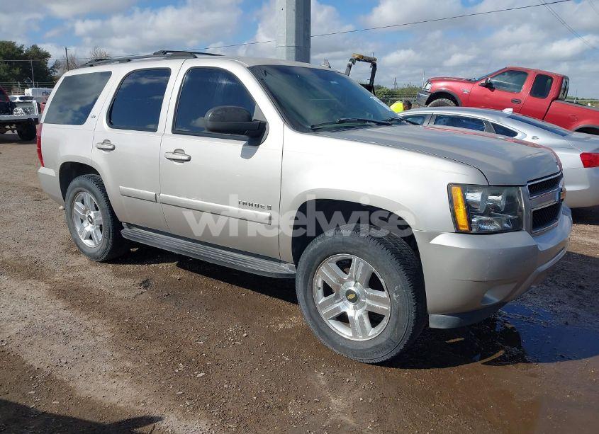 2007 Chevrolet Tahoe LTZ (VIN 1GNFC13J17R119880) main photo