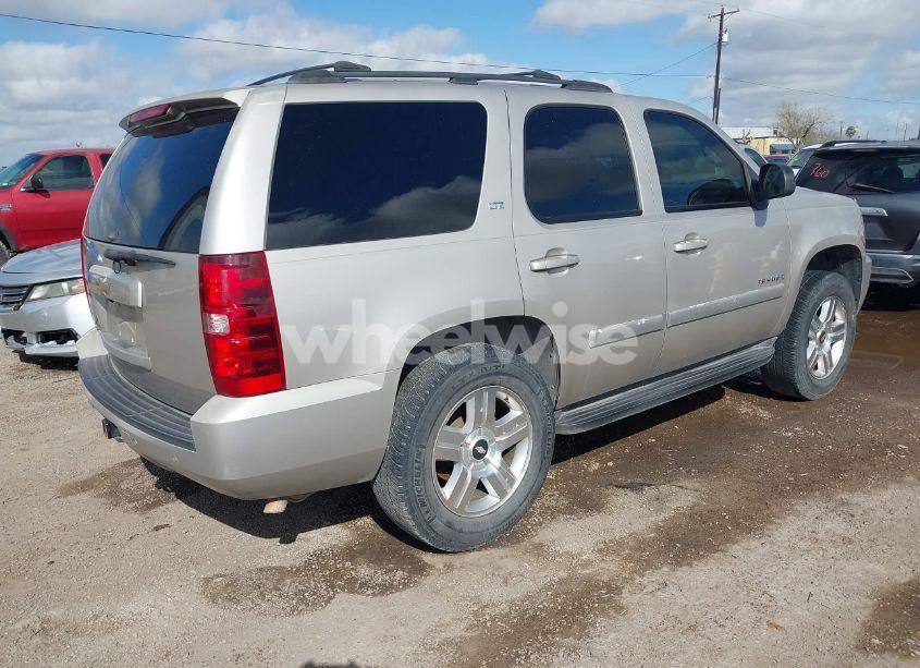 Photo 4 of 2007 Chevrolet Tahoe LTZ (VIN 1GNFC13J17R119880)
