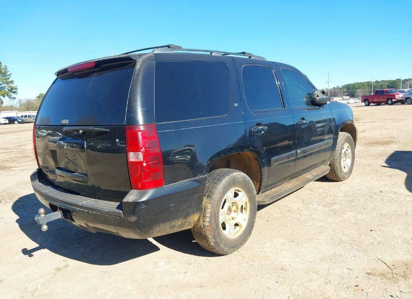 Photo 4 of 2007 Chevrolet Tahoe LT (VIN 1GNFC13J17R428927)