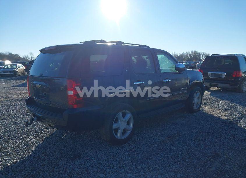 Photo 4 of 2008 Chevrolet Tahoe LT (VIN 1GNFC13J18J107597)
