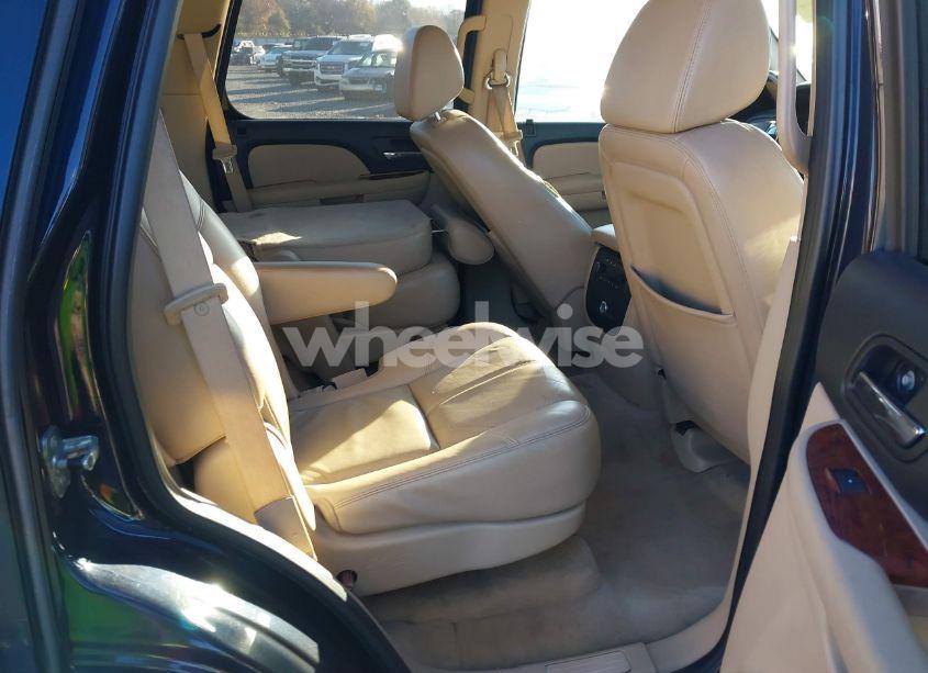 Photo 8 of 2008 Chevrolet Tahoe LT (VIN 1GNFC13J18J107597)