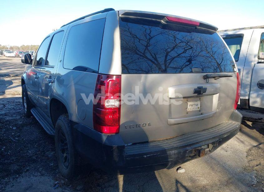 Photo 3 of 2007 Chevrolet Tahoe LT (VIN 1GNFC13J27R120522)