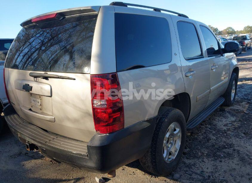 Photo 4 of 2007 Chevrolet Tahoe LT (VIN 1GNFC13J27R120522)