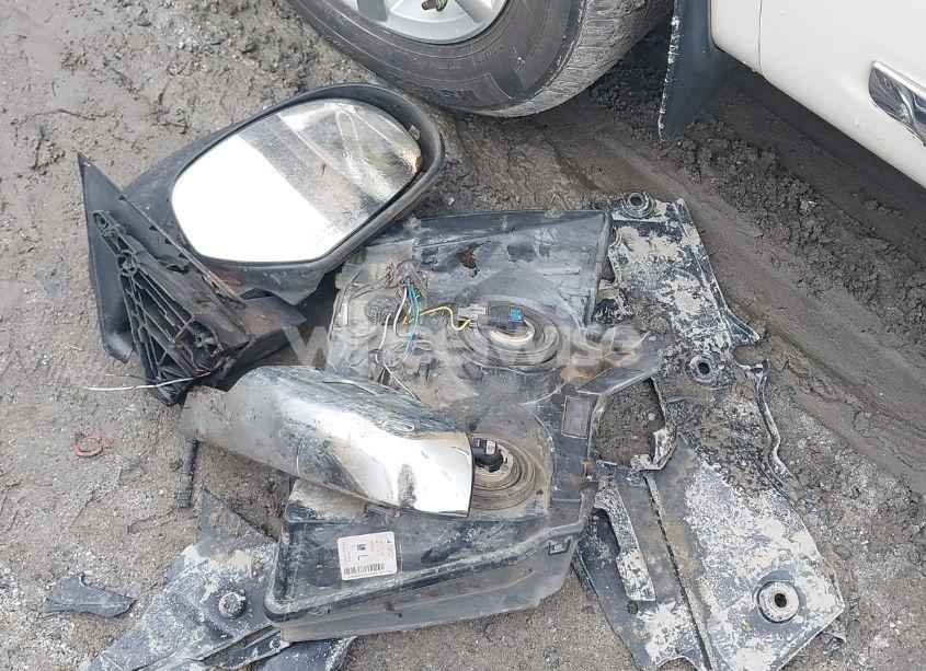 Photo 12 of 2007 Chevrolet Tahoe LS (VIN 1GNFC13J37R190997)