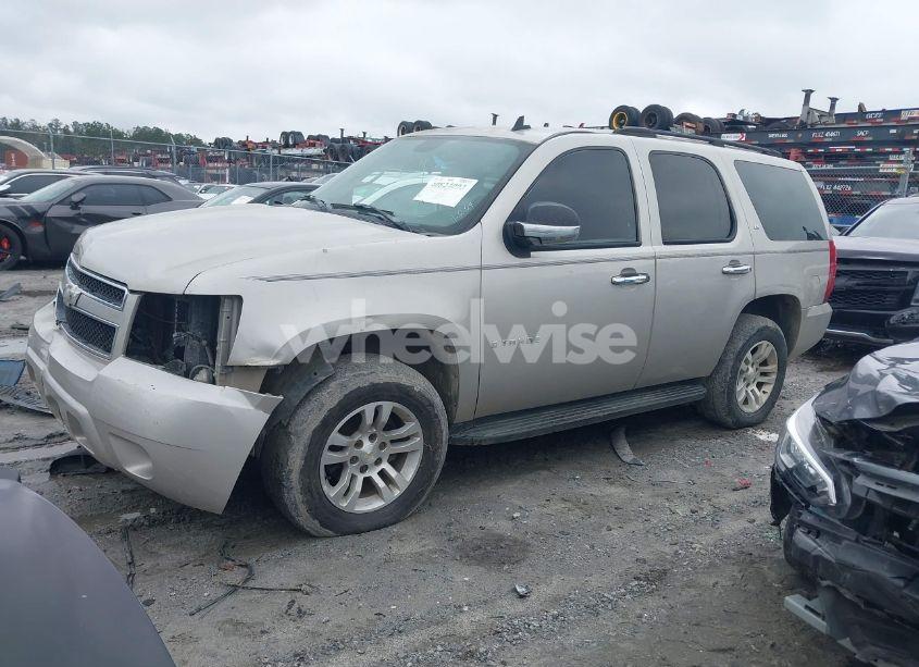 Photo 2 of 2007 Chevrolet Tahoe LS (VIN 1GNFC13J37R190997)