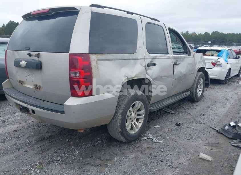 Photo 4 of 2007 Chevrolet Tahoe LS (VIN 1GNFC13J37R190997)