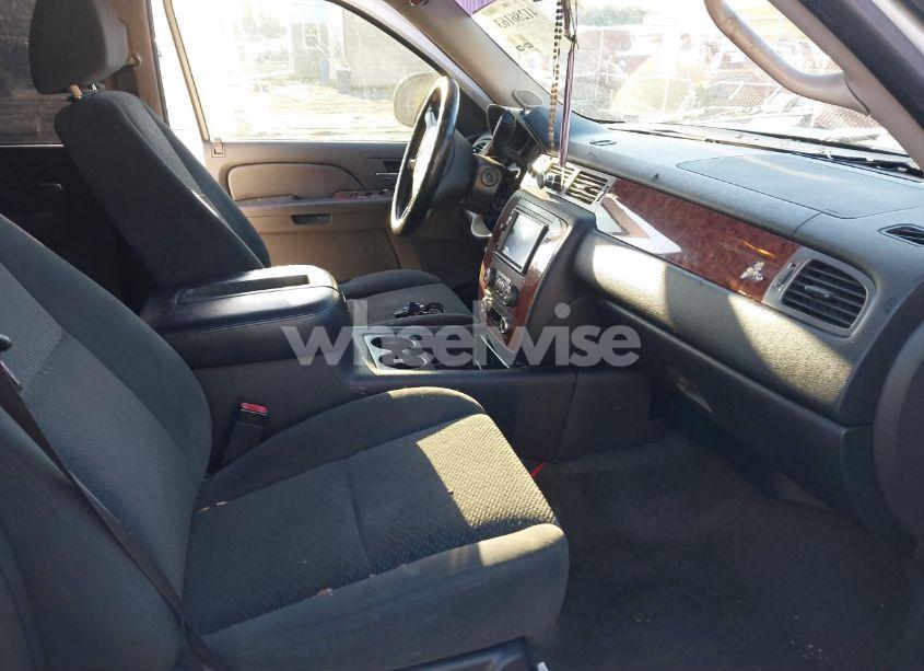 Photo 5 of 2007 Chevrolet Tahoe LT (VIN 1GNFC13J37R204879)