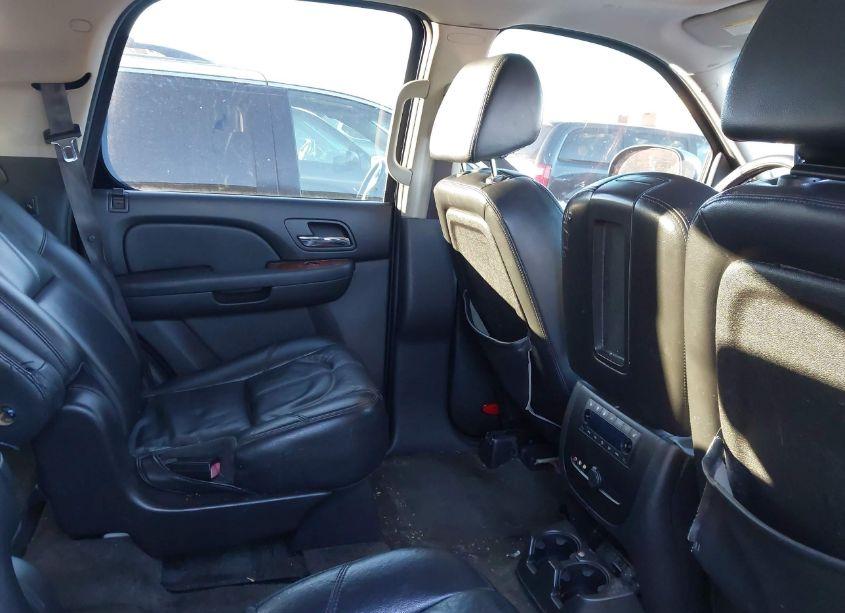 Photo 8 of 2008 Chevrolet Tahoe LTZ (VIN 1GNFC13J38R144068)