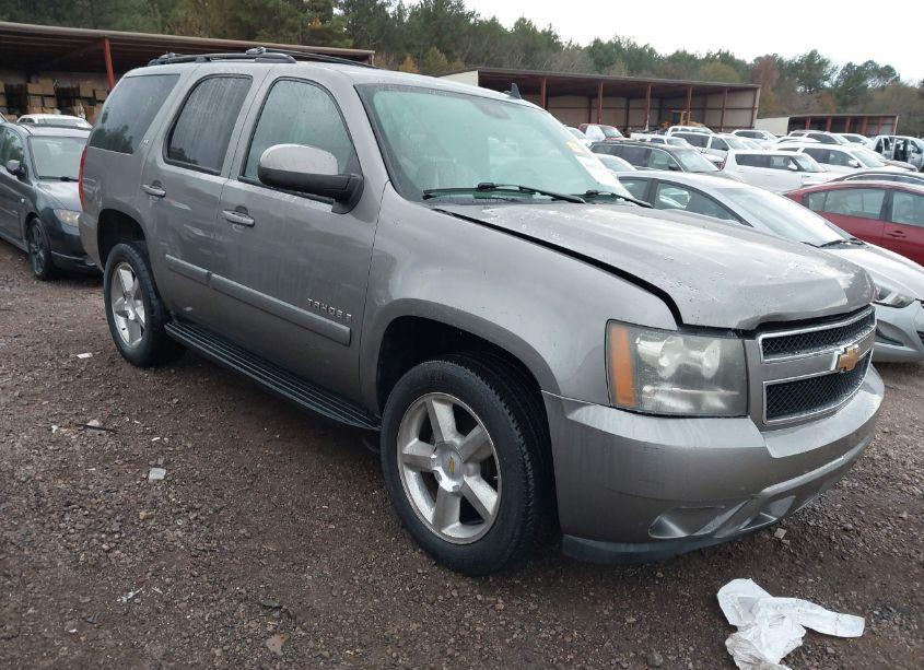 2007 Chevrolet Tahoe LT (VIN 1GNFC13J47J154301) main photo