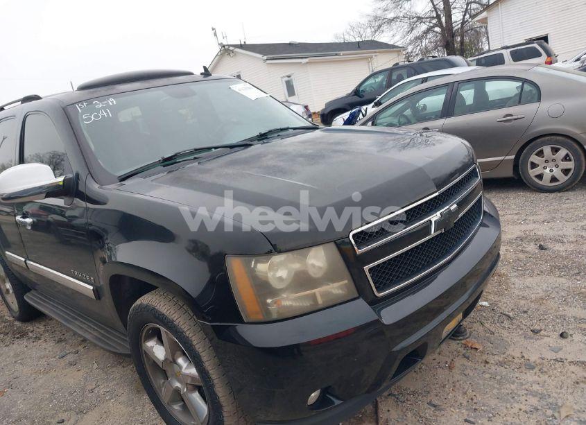 2007 Chevrolet Tahoe LT (VIN 1GNFC13J47R120103) main photo