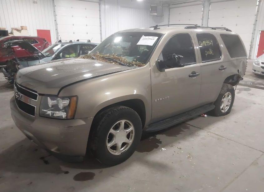 Photo 2 of 2007 Chevrolet Tahoe LS (VIN 1GNFC13J57J140715)