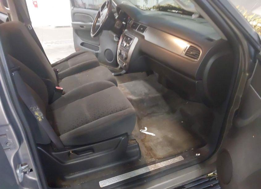 Photo 5 of 2007 Chevrolet Tahoe LS (VIN 1GNFC13J57J140715)