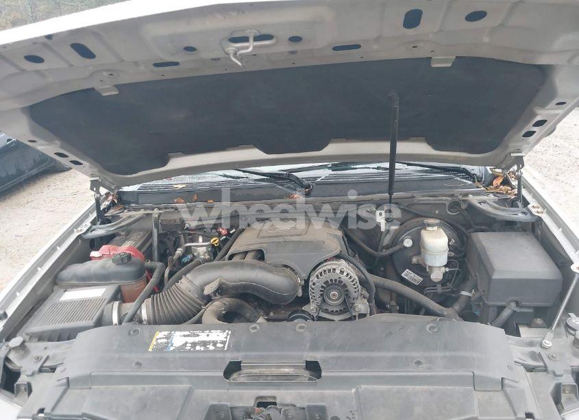 Photo 10 of 2007 Chevrolet Tahoe LT (VIN 1GNFC13J57J313648)