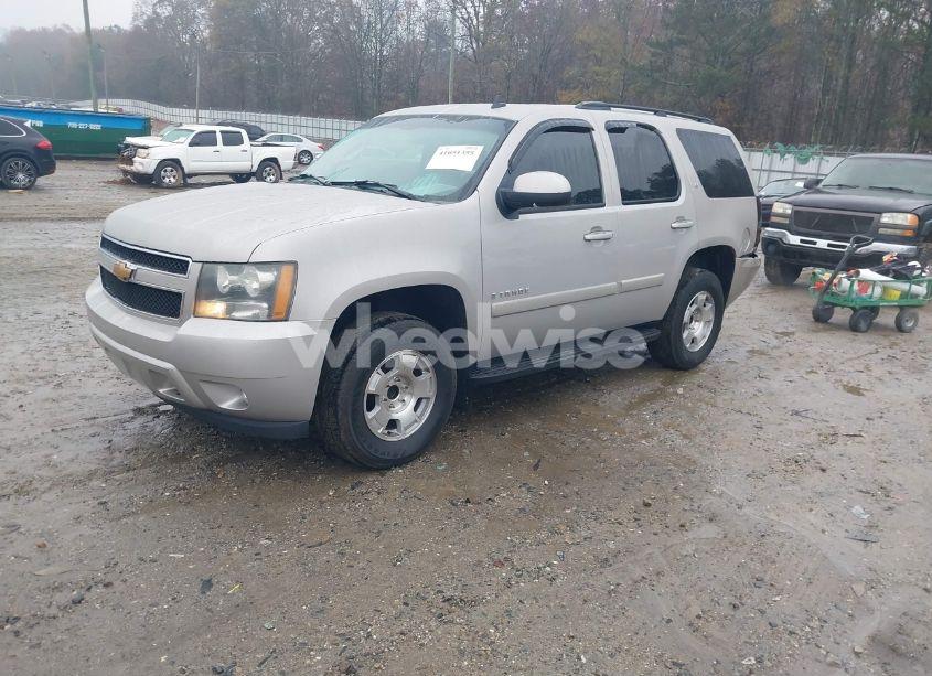 Photo 2 of 2007 Chevrolet Tahoe LT (VIN 1GNFC13J57J313648)