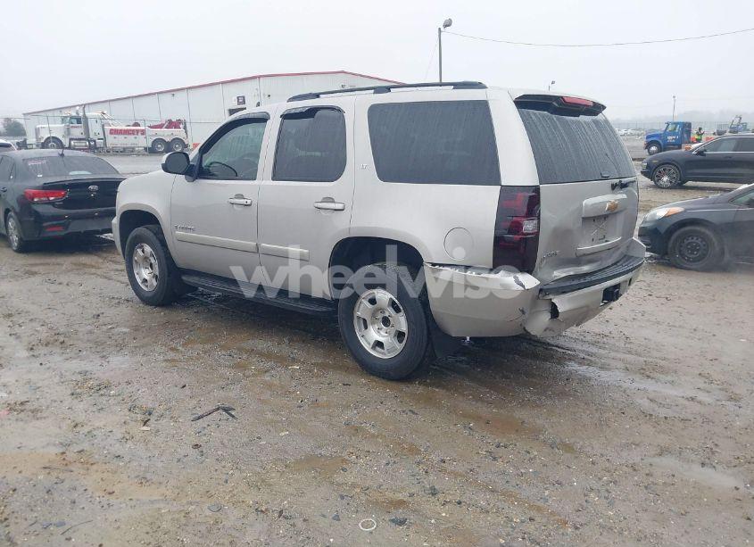 Photo 3 of 2007 Chevrolet Tahoe LT (VIN 1GNFC13J57J313648)