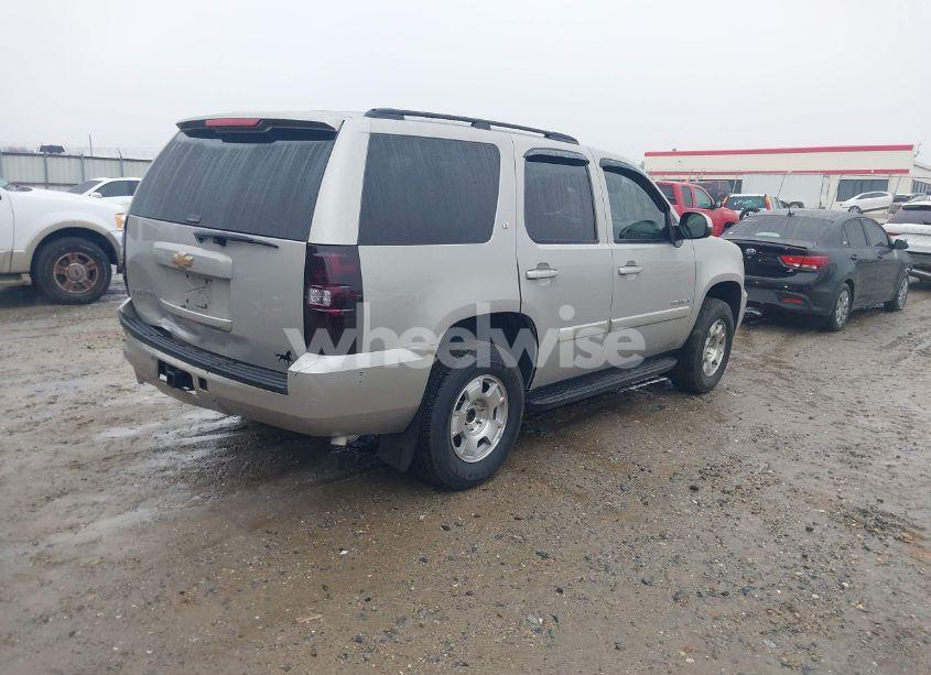 Photo 4 of 2007 Chevrolet Tahoe LT (VIN 1GNFC13J57J313648)