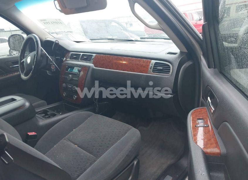 Photo 5 of 2007 Chevrolet Tahoe LT (VIN 1GNFC13J57J313648)