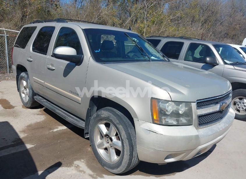 2007 Chevrolet Tahoe LT (VIN 1GNFC13J57J400000) main photo