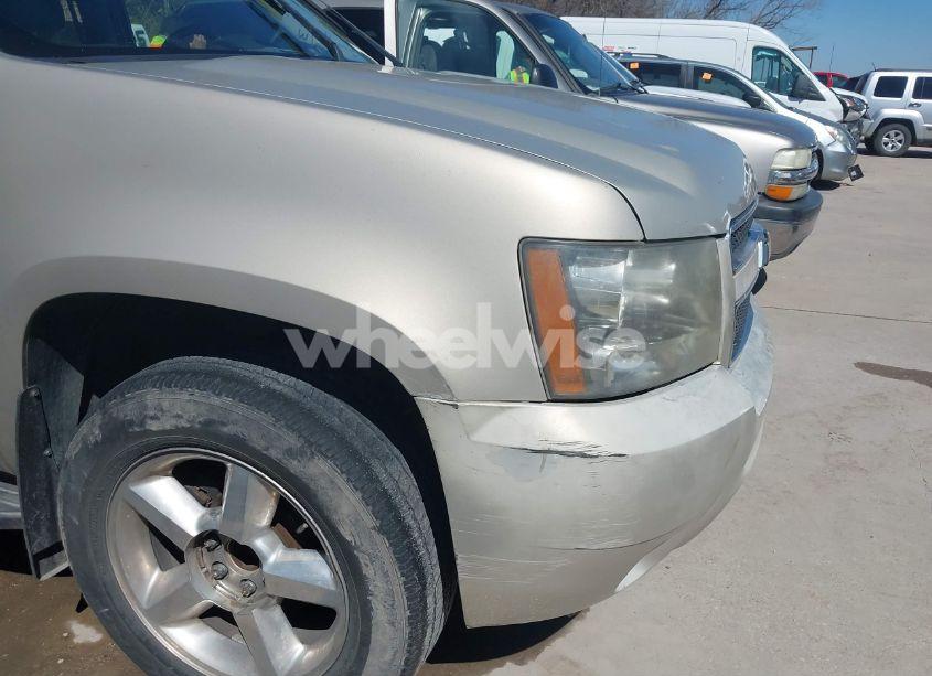 Photo 6 of 2007 Chevrolet Tahoe LT (VIN 1GNFC13J57J400000)