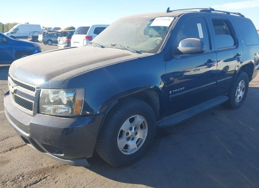 Photo 2 of 2007 Chevrolet Tahoe LT (VIN 1GNFC13J57R106100)