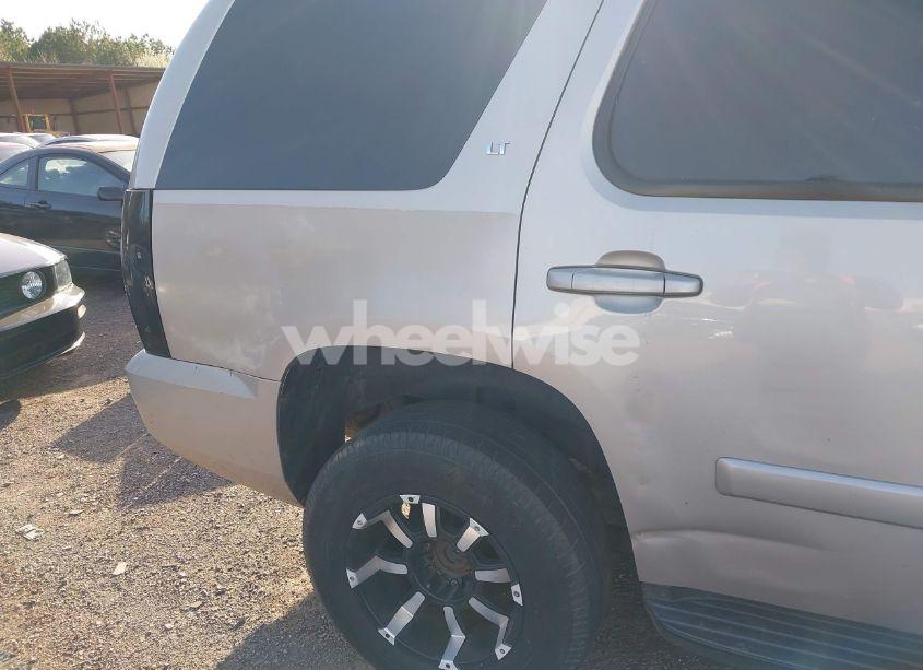 Photo 6 of 2007 Chevrolet Tahoe LT (VIN 1GNFC13J57R154891)