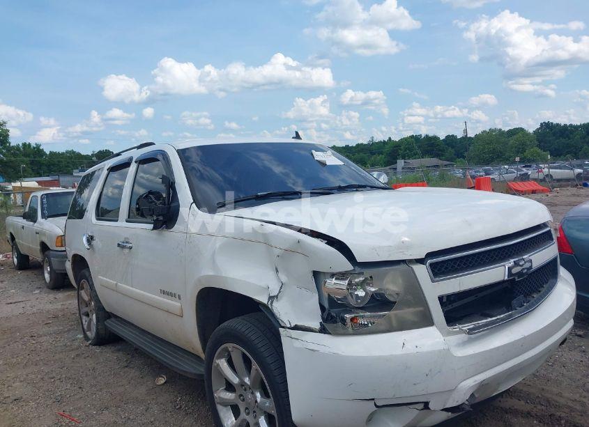 2007 Chevrolet Tahoe LT (VIN 1GNFC13J57R313666) main photo