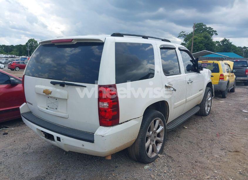 Photo 4 of 2007 Chevrolet Tahoe LT (VIN 1GNFC13J57R313666)