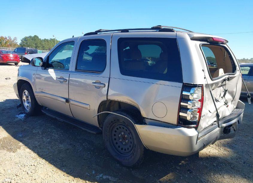 Photo 3 of 2007 Chevrolet Tahoe LT (VIN 1GNFC13J67R100872)