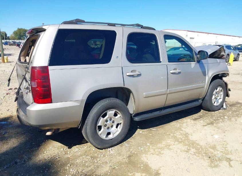 Photo 4 of 2007 Chevrolet Tahoe LT (VIN 1GNFC13J67R100872)