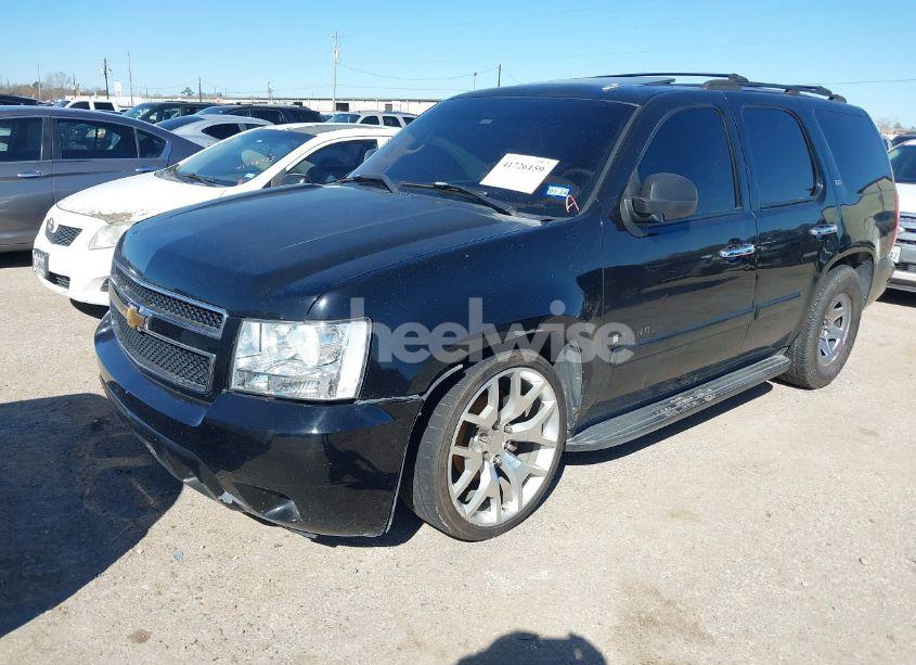 Photo 2 of 2007 Chevrolet Tahoe LTZ (VIN 1GNFC13J67R245233)