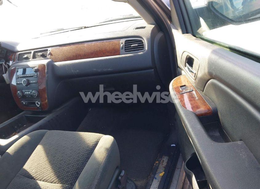 Photo 5 of 2008 Chevrolet Tahoe LT (VIN 1GNFC13J68J115016)