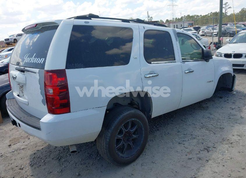 Photo 4 of 2007 Chevrolet Tahoe LS (VIN 1GNFC13J77J127304)