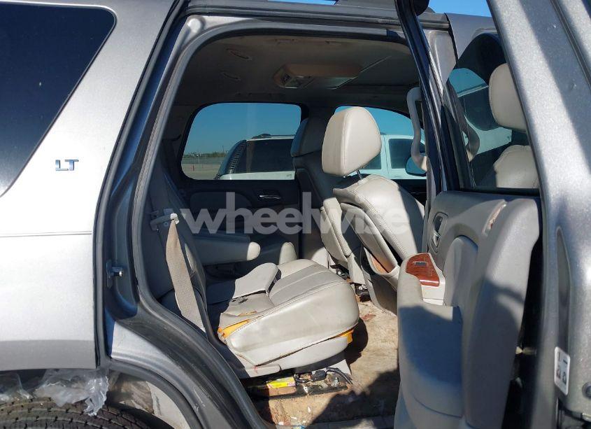 Photo 8 of 2007 Chevrolet Tahoe LT (VIN 1GNFC13J77R117888)