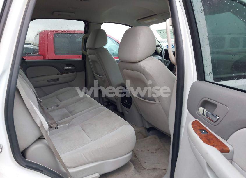 Photo 8 of 2007 Chevrolet Tahoe LT (VIN 1GNFC13J77R165522)