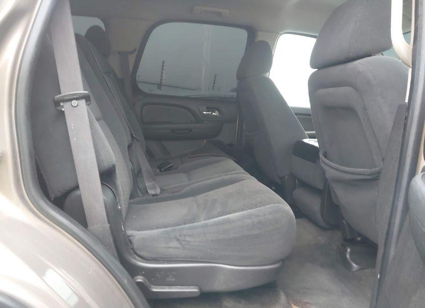Photo 8 of 2007 Chevrolet Tahoe LS (VIN 1GNFC13J77R243524)