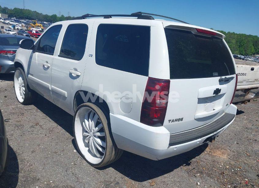 Photo 3 of 2007 Chevrolet Tahoe LTZ (VIN 1GNFC13J87J132303)