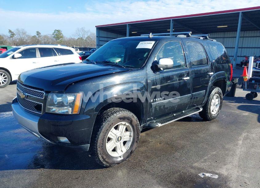 Photo 2 of 2007 Chevrolet Tahoe LT (VIN 1GNFC13J87R423739)