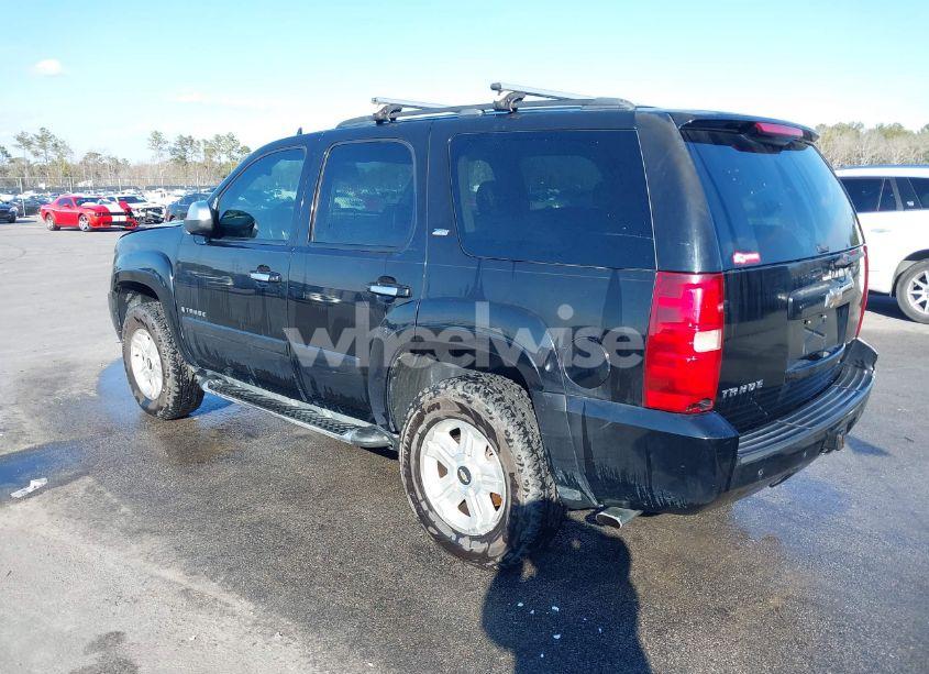 Photo 3 of 2007 Chevrolet Tahoe LT (VIN 1GNFC13J87R423739)