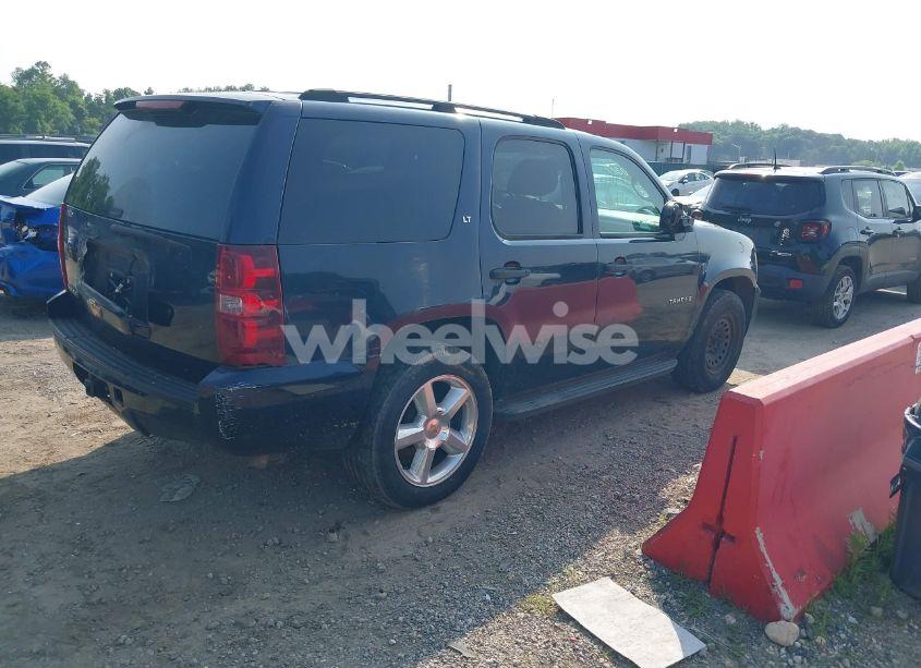 Photo 4 of 2007 Chevrolet Tahoe LS (VIN 1GNFC13J97J100573)