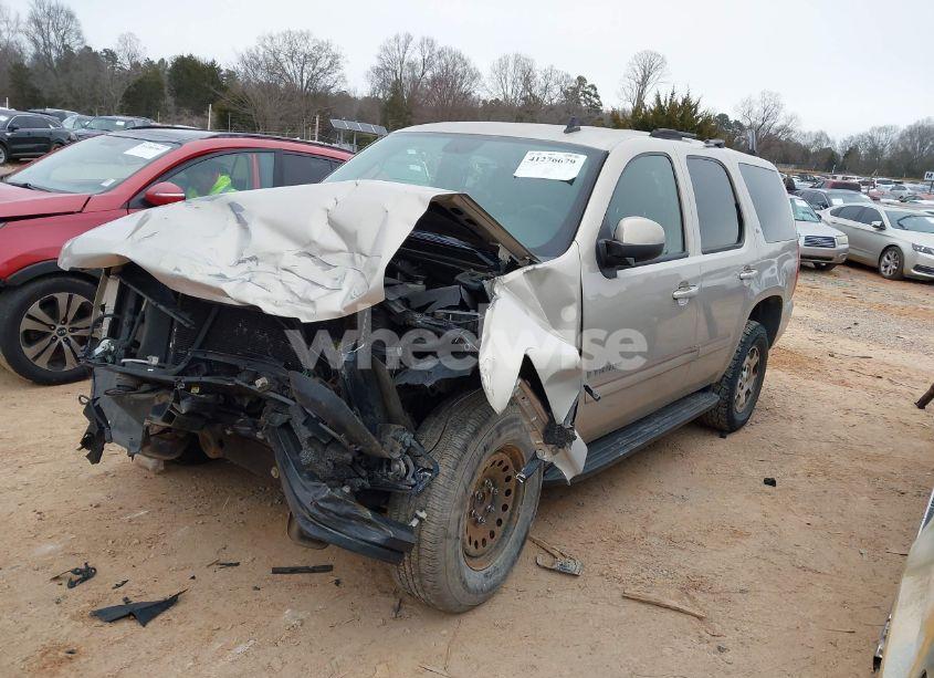 Photo 2 of 2007 Chevrolet Tahoe LT (VIN 1GNFC13J97J146579)