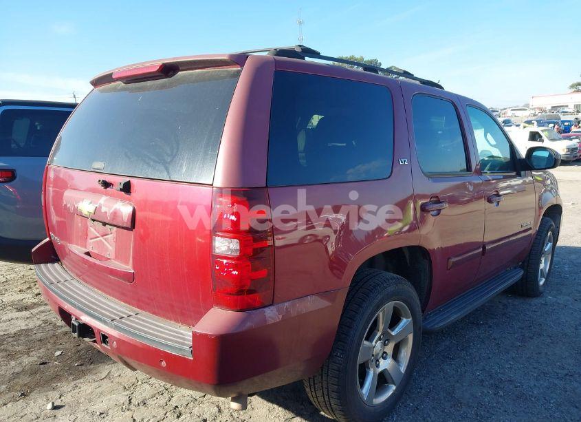 Photo 4 of 2007 Chevrolet Tahoe LTZ (VIN 1GNFC13J97R185609)